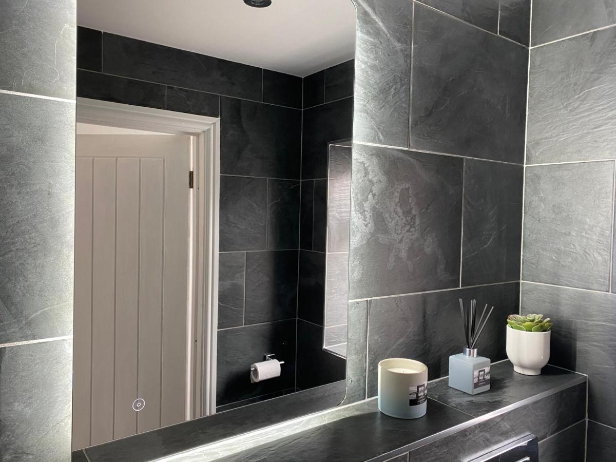 No40Barmouth-Modern,Spacious&Hot Tub Bagian luar foto