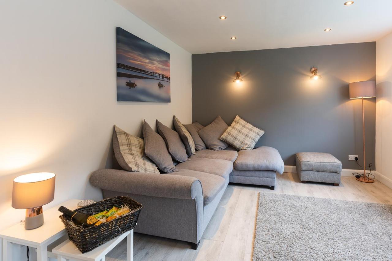 No40Barmouth-Modern,Spacious&Hot Tub Bagian luar foto