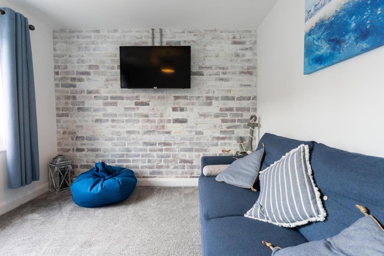 No40Barmouth-Modern,Spacious&Hot Tub Bagian luar foto