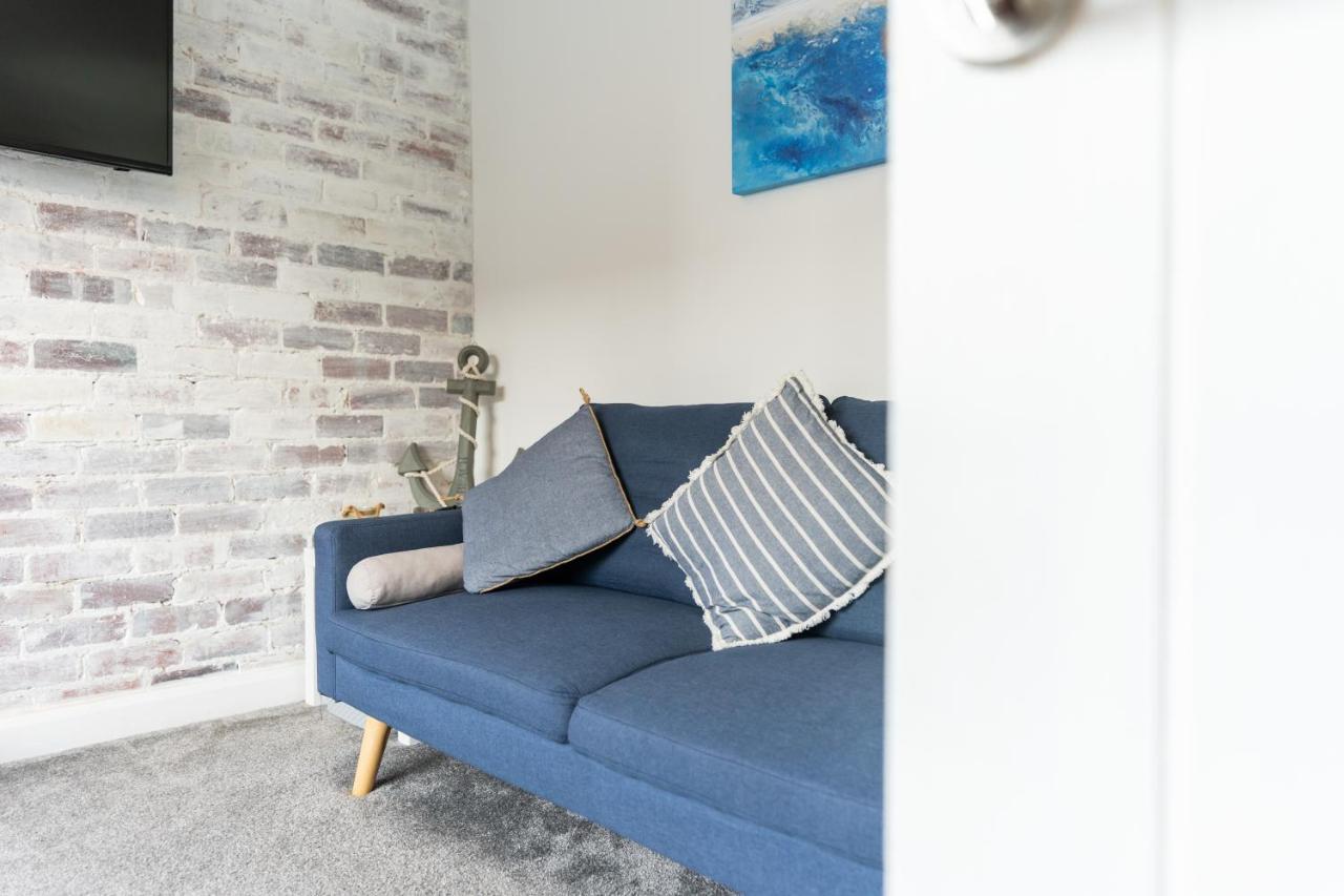 No40Barmouth-Modern,Spacious&Hot Tub Bagian luar foto