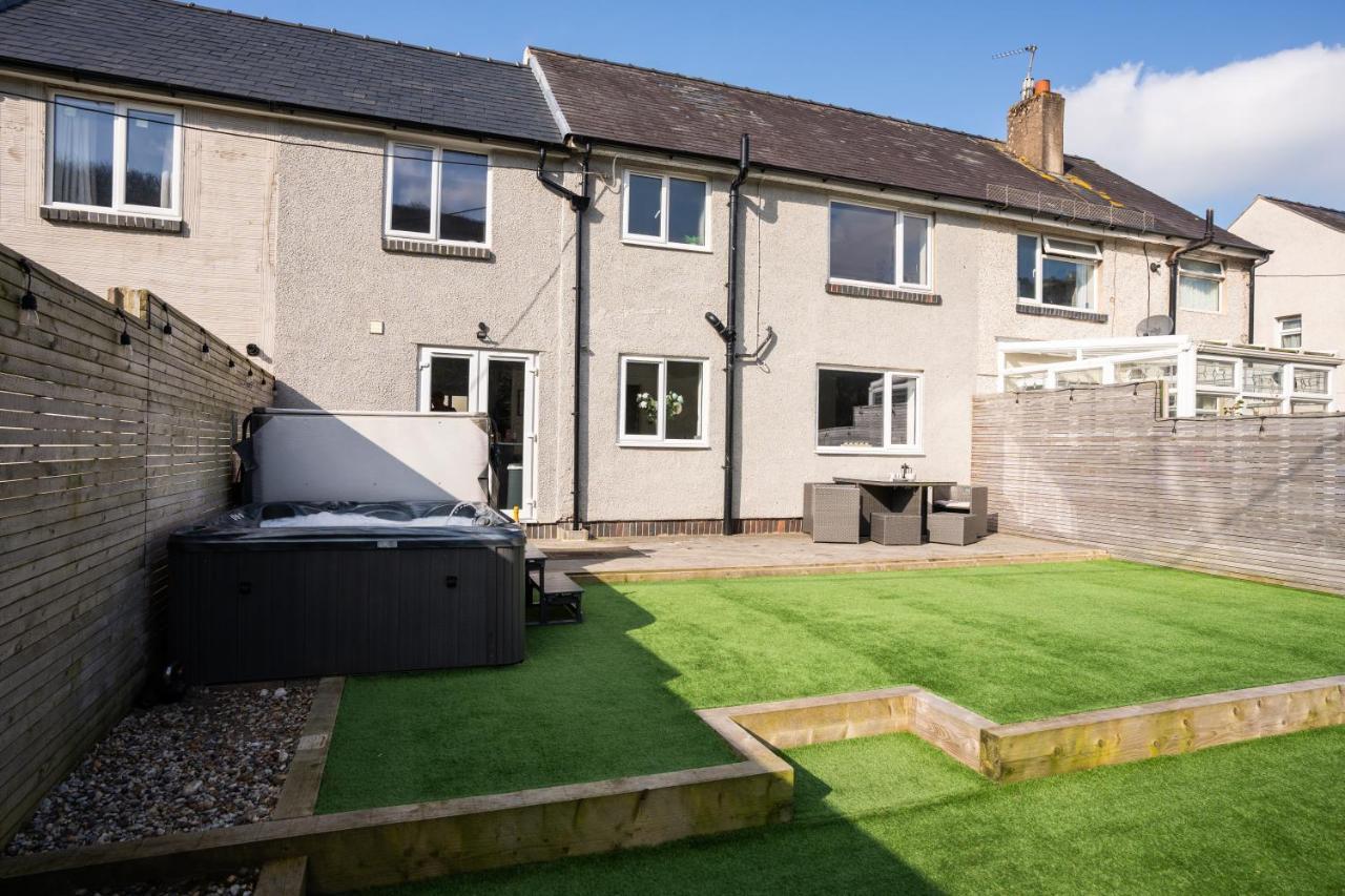 No40Barmouth-Modern,Spacious&Hot Tub Bagian luar foto